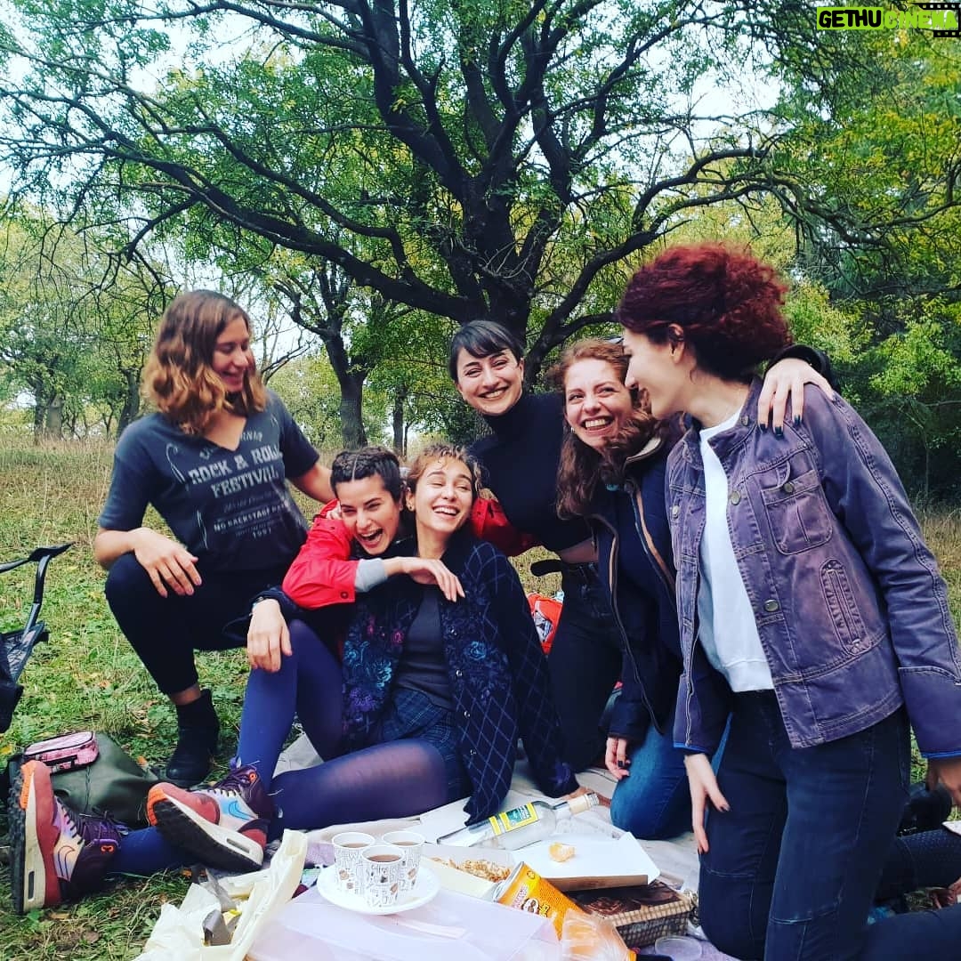 Ceyda Olguner - 1.2K Likes - #eğleniyorduk 🤸♂️🤸♀️