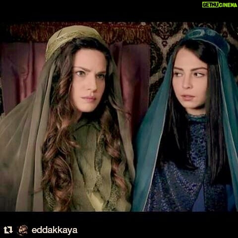 Ceyda Olguner - 1.1K Likes - #Repost @eddakkaya with @repostapp
・・・
Bazı setlerdeki ''oyuncuların'' arkadaşlıkları set bitene kadardır. Ama bizde ki sadece başlangıç o da gelişme bölümüne yol açmak içindir ve sadece arkadaşlık değil bizde ki dostluğun başlangıcıdır😘😎 @ceydaolg #zeyrekileçeyrek ne günlerdi🙈😘 #gülfem #dilruba #esfilm