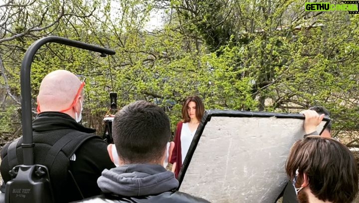 Ceyda Olguner - 1.8K Likes - #birtakımçalışması
#backstage 😎 #kameraarkasi bi takım durumlar