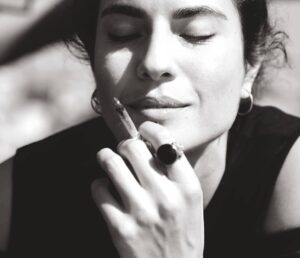 Ceyda Olguner Instagram - #tbt 
#nefesal (#parodi )