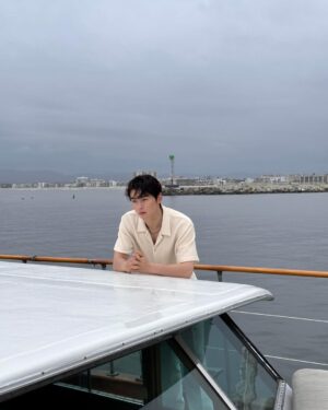 Cha Eun-woo Instagram - LA Photo book📗📘