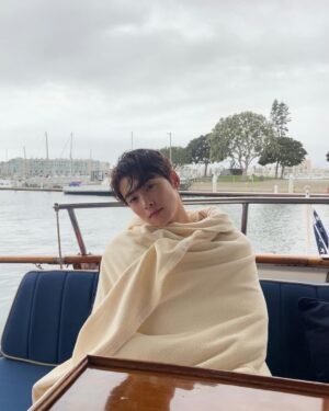 Cha Eun-woo Instagram - LA Photo book📗📘