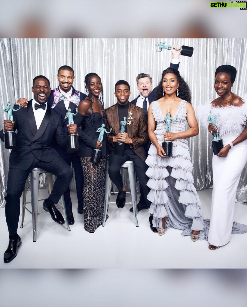Chadwick Boseman Instagram - “To be young, gifted and black…” There is a place for us. There is a screen for us. Thank you to SAG-AFRTA for the appreciation and celebration of our work. #BlackPanther #SAGAwards