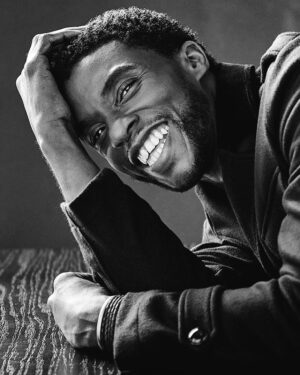 Chadwick Boseman Instagram - It is with immeasurable grief that we confirm the passing of Chadwick Boseman.⁣
⁣
Chadwick was diagnosed with stage III colon cancer in 2016, and battled with it these last 4 years as it progressed to stage IV. ⁣
⁣
A true fighter, Chadwick persevered through it all, and brought you many of the films you have come to love so much. From Marshall to Da 5 Bloods, August Wilson’s Ma Rainey’s Black Bottom and several more, all were filmed during and between countless surgeries and chemotherapy. ⁣
⁣
It was the honor of his career to bring King T’Challa to life in Black Panther. ⁣
⁣
He died in his home, with his wife and family by his side. ⁣
⁣
The family thanks you for your love and prayers, and asks that you continue to respect their privacy during this difficult time. ⁣
⁣
Photo Credit: @samjonespictures