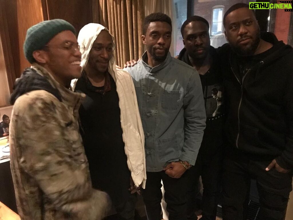 Chadwick Boseman Instagram - Don’t miss maestro #RobertGlasper’s residency at the @bluenotenyc, now featuring my brother, the mighty Yasiin Bey. And you never know who else might come sit-in. Last night, the powerhouse @Anderson._paak. What a night! Blue Note New York