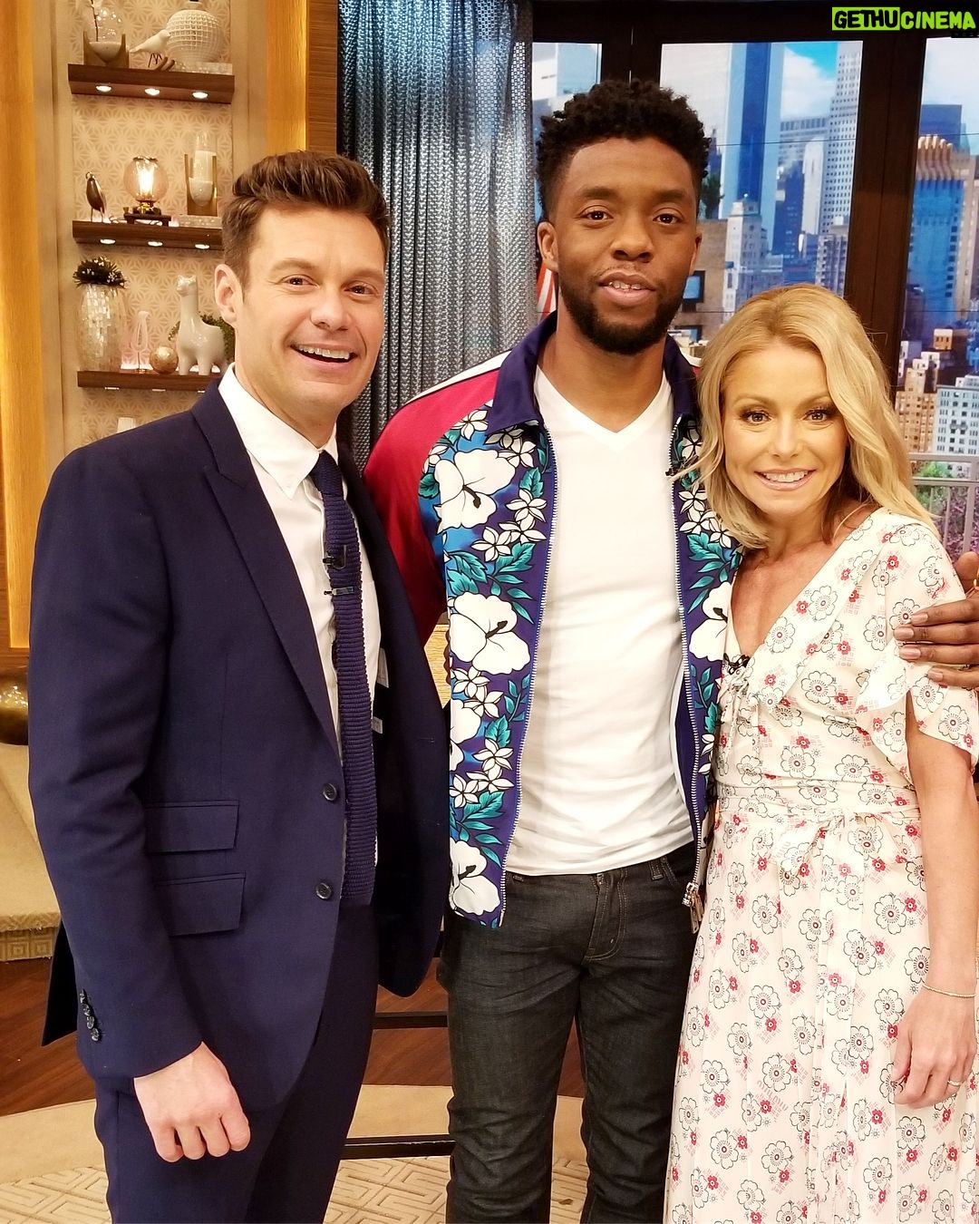 Chadwick Boseman Instagram - Bringing #Wakanda to @livekellyandryan today. #BlackPanther