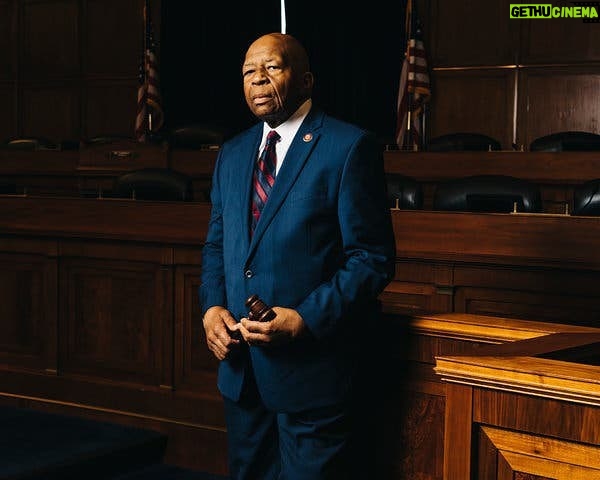 Chadwick Boseman Instagram - A civil rights icon... He carried the weight of the world on his shoulders with true dignity and courage. Making Howard proud, always. He will be greatly missed. #RIPElijah