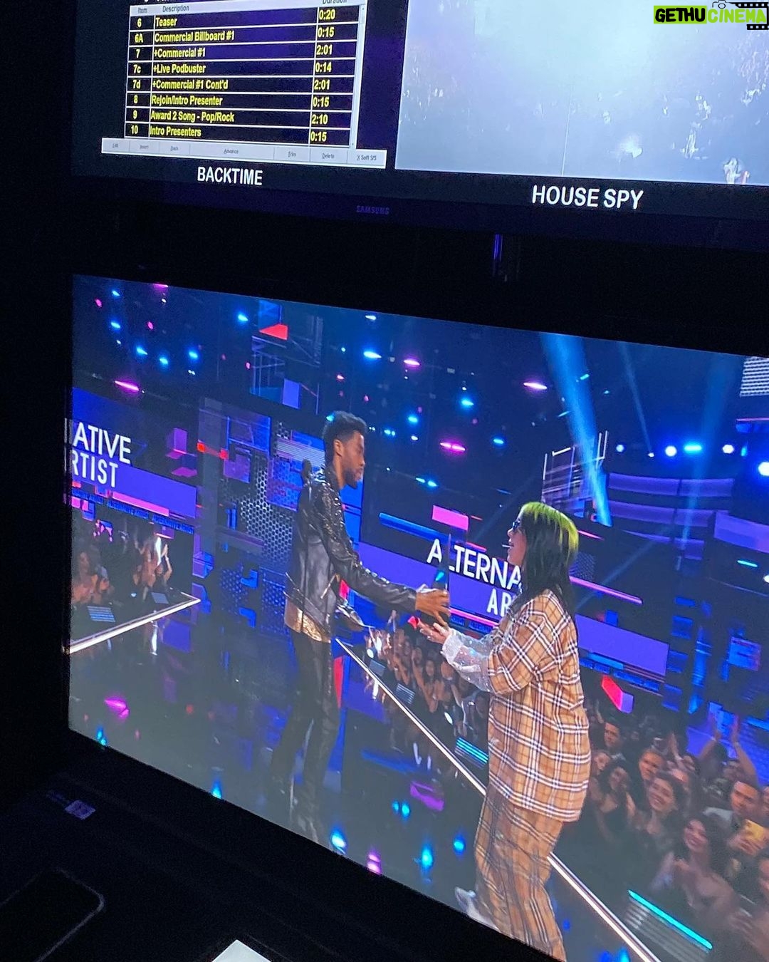 Chadwick Boseman Instagram - #21with21Bridges on the way to the #AMAs Q: What was the scariest moment while shooting #21Bridges? - @serremoi_fort American Music Awards 2019