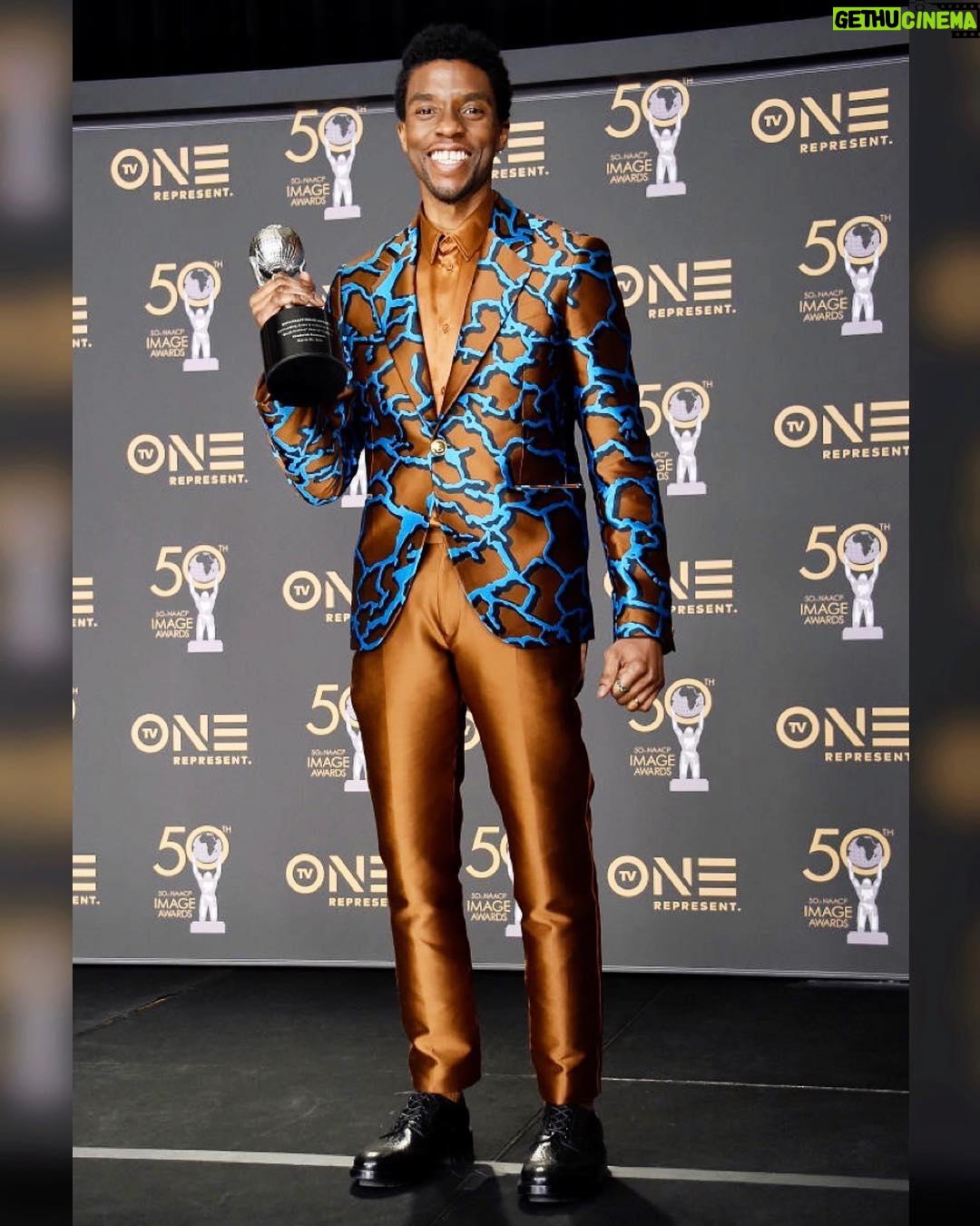 Chadwick Boseman Instagram - Never enough time to thank everyone! Sending love and gratitude to God, my HU family, my team, all who voted and all who continue to celebrate with us on this #BlackPanther journey. Congrats to @MichaelBJordan, @DanaiGurira, @LetitiaWright, Ryan Coogler, Joe Robert Cole, and our entire cast and crew. #ImageAwards50