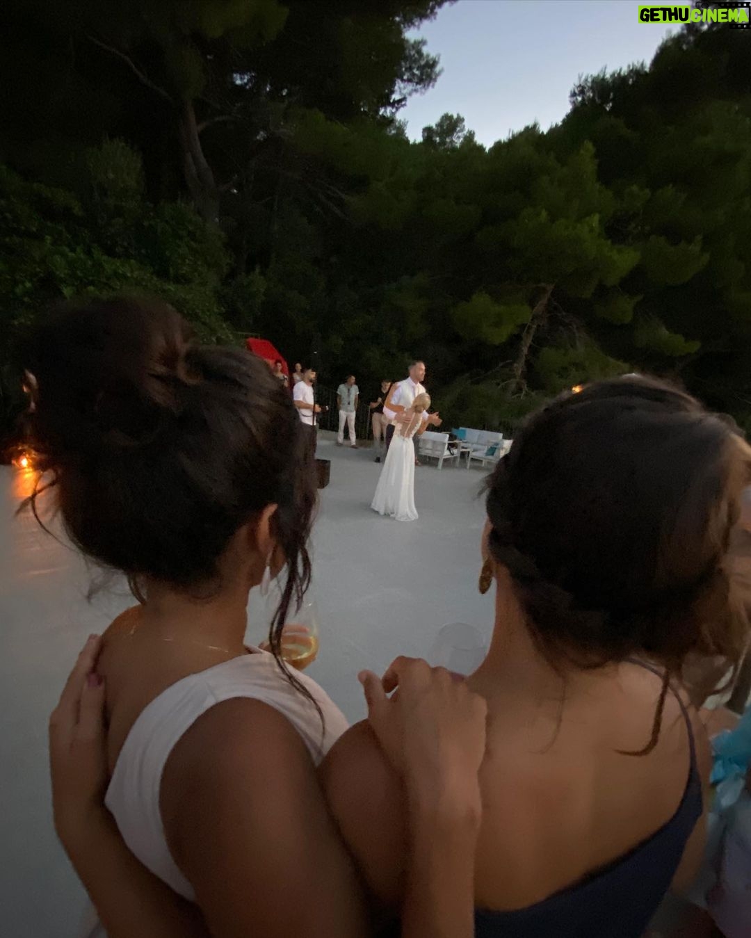 Chandni Parekh Instagram - My best friend’s wedding 🤍 Dubrovnik, Croatia