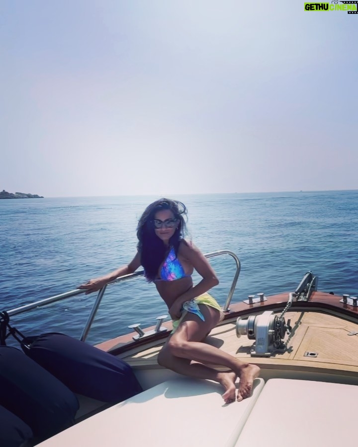 Chandni Parekh Instagram - ðŸ‡ðŸ‡· My suitcase has yet to arrive, meantime I’m shopping and experimenting this new middle hair part when it’s not tossed in sea water. Things are still pretty glam over here. #croatia #dubrovnik #europeansummer Dubrovnik, Croatia