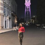 Chandni Parekh Instagram - 🎶 Just for fun we ran around the Warner movie lot 🎶 @elise_greene Warner Brothers Studio