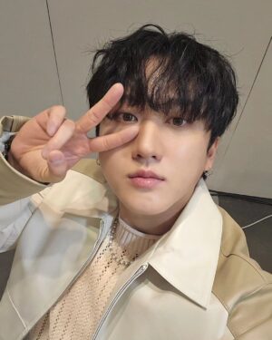 Changbin Instagram - ✌️
#stay #straykids