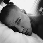 Channing Tatum Instagram - Well I’ve always wondered what it would feel like to be hit by lighting. 🤦🏻‍♂️🤦🏻‍♂️🙏🏼🙈 although there are no Storm clouds in this Miami sky today!! Bring it good lighting bring it. ⚡️⚡️🌈