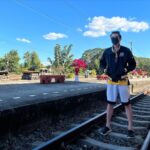 Chanon Ukkhachata Instagram - ทางรถไฟสายนรกไปทางโน้น แต่ทางขึ้นสวรรค์มาหาพี่ 😎 Thailand