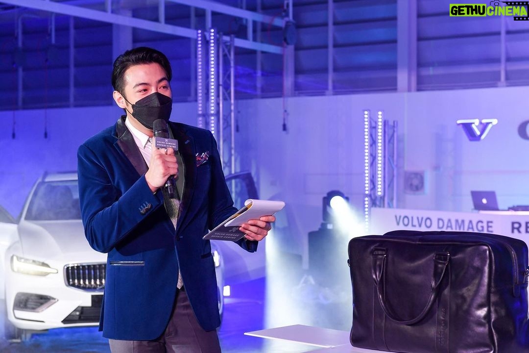 Chanon Ukkhachata Instagram - อยู่กับผมปลอดภัยแน่นอนครับ 😎 #volvo #volvoscandinavianauto 😎