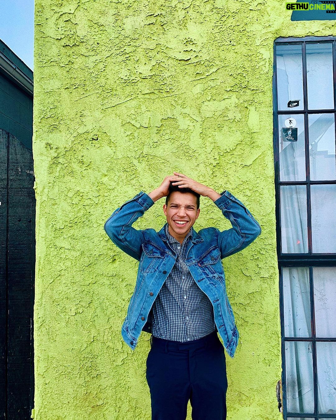 Chanse McCrary Instagram - How you like your eggs? 1. Fried 2. Fertilized Abbot Kinney Boulevard