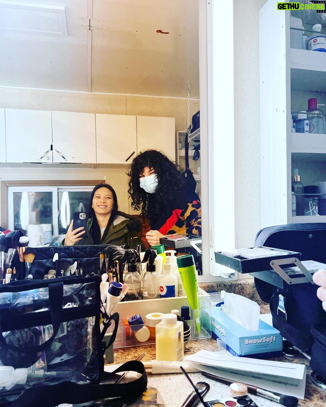 Chantal Thuy Instagram - Le look « fatiguée contrôlée » avec Dominique @hasbine @ru_casting #rufilm
