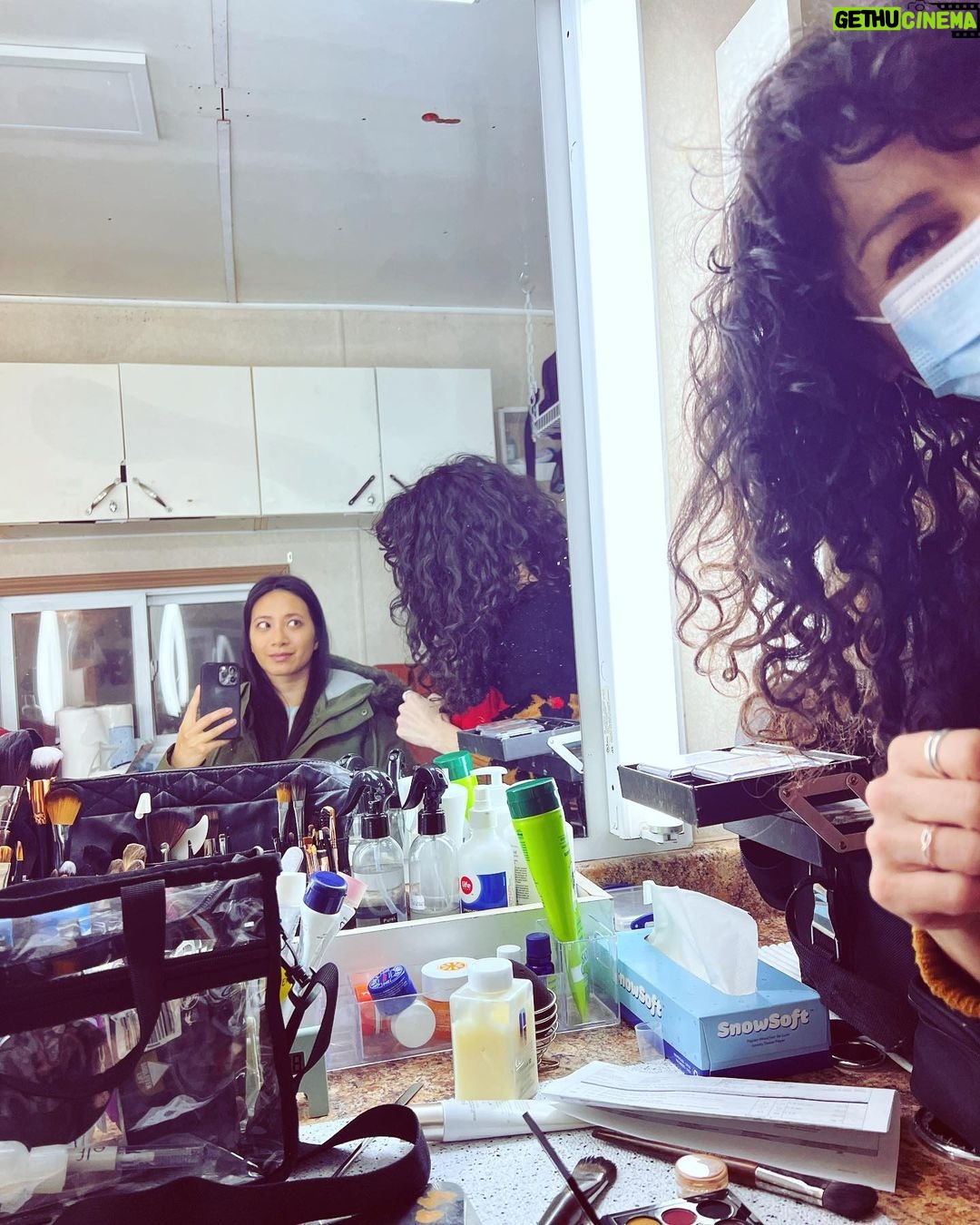 Chantal Thuy Instagram - Le look « fatiguée contrôlée » avec Dominique @hasbine @ru_casting #rufilm