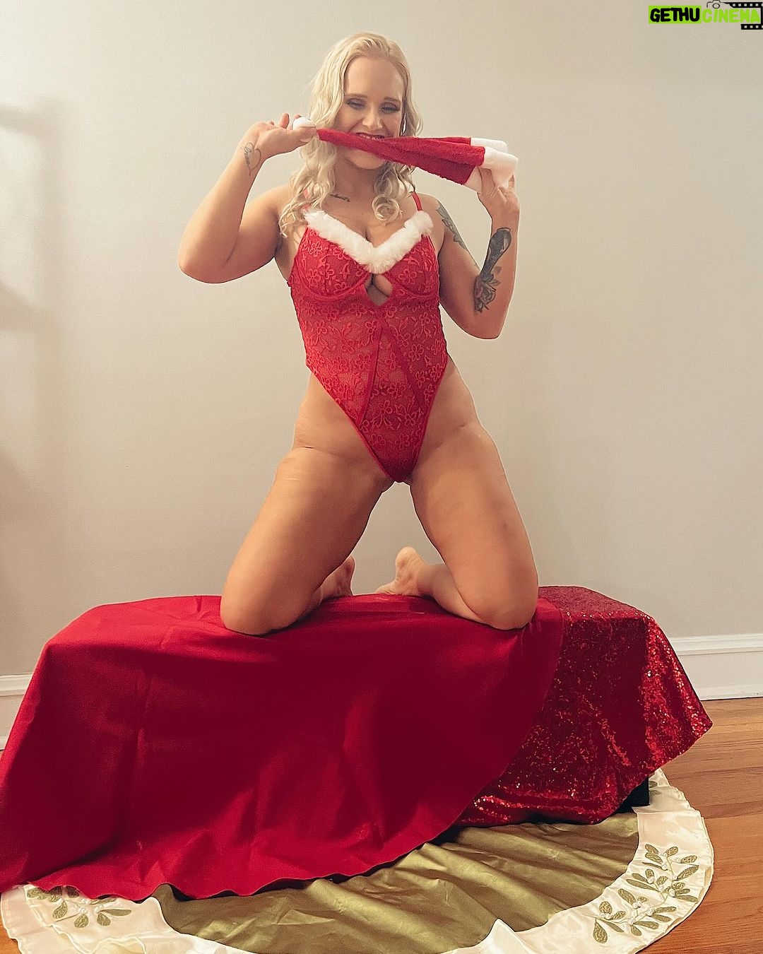 Chantelle Allison - 0.9K Likes - 𝐨𝐧𝐞 𝐰𝐞𝐞𝐤 𝐭𝐢𝐥 𝐜𝐡𝐫𝐢𝐬𝐭𝐦𝐚𝐬
50% OFF next 100 subs to celebrate 🎄
🔗in bio