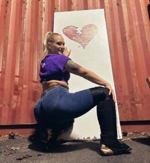 Chantelle Allison Instagram - Everyone was watching me take this but you know issa vibe. #HEARTBREAKcore