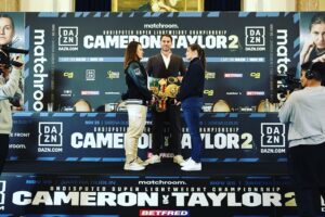 Chantelle Cameron Instagram - D•E•T•E•R•M•I•N•E•D

🥊 #andstill #undefeated #undisputed #champion #boxing