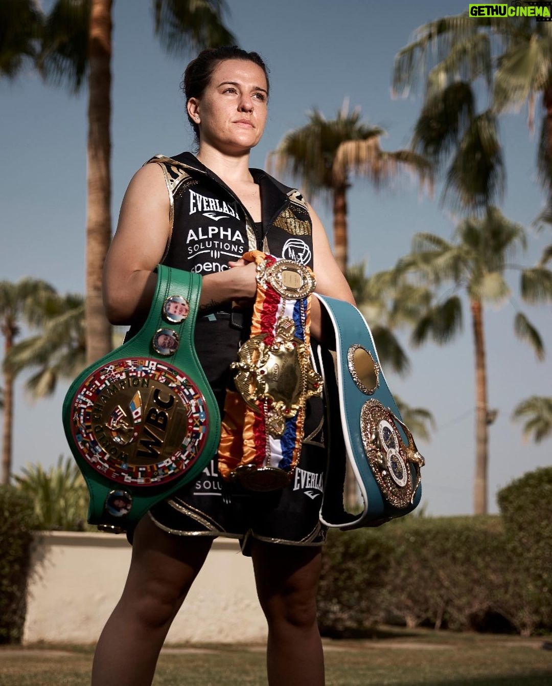 Chantelle Cameron Instagram - A year ago today when I become Undisputed World Champion in Abu Dhabi . What a night and what an experience 🥊 When my dreams come true 💫 Abu Dhabi, United Arab Emirates