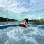 Chantelle Cameron Instagram - Live Laugh Love Bucketlist road trip around Ireland on the wild Atlantic way 🇮🇪 Any suggestions where to visit fire away Aran Islands