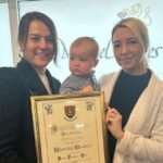 Chantelle Cameron Instagram - What an honour to be presented with freedom of the town in my hometown Northampton for my boxing achievements. Alongside the legend Courtney Lawes. So proud to be the first sportswomen from this town to achieve this and be in the history books with princess Diana for achieving this award. So blessed to have the support in my town from my sponsors to my family and to my friends. Been a rough couple of weeks but I am determined to be your World Champion again ❤️ 🌎 Northampton, Northamptonshire