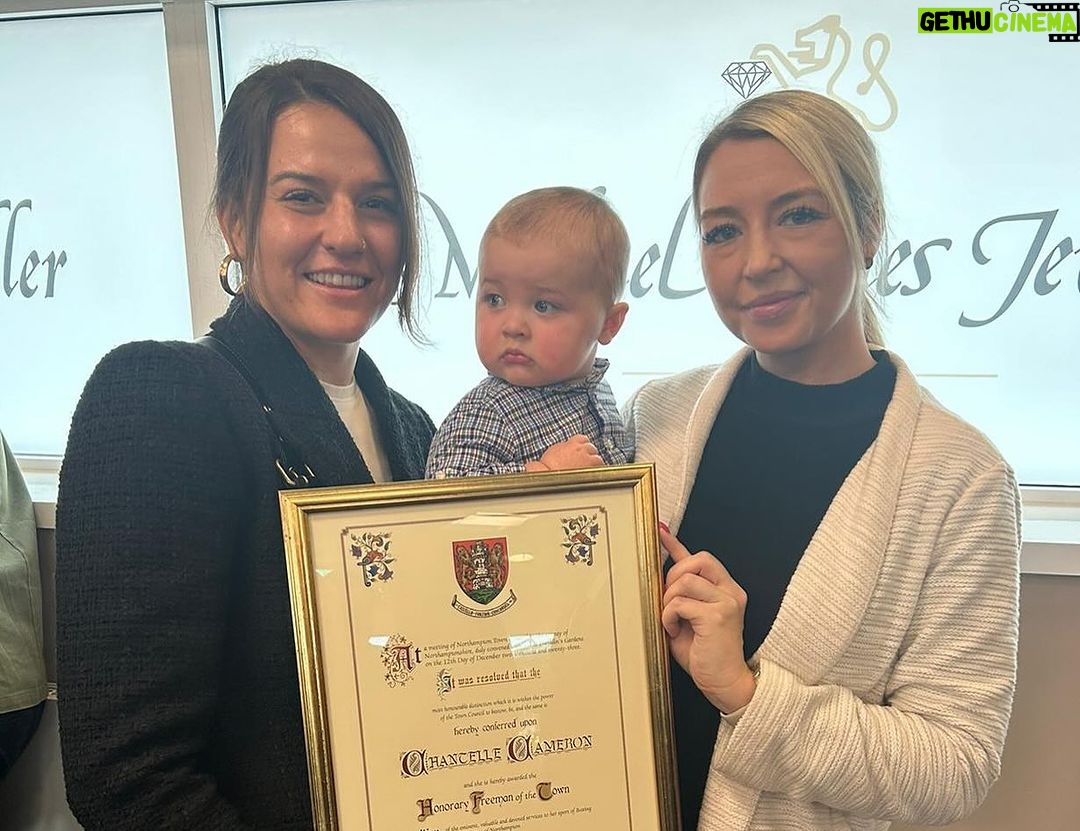 Chantelle Cameron Instagram - What an honour to be presented with freedom of the town in my hometown Northampton for my boxing achievements. Alongside the legend Courtney Lawes. So proud to be the first sportswomen from this town to achieve this and be in the history books with princess Diana for achieving this award. So blessed to have the support in my town from my sponsors to my family and to my friends. Been a rough couple of weeks but I am determined to be your World Champion again β€οΈ π Northampton, Northamptonshire