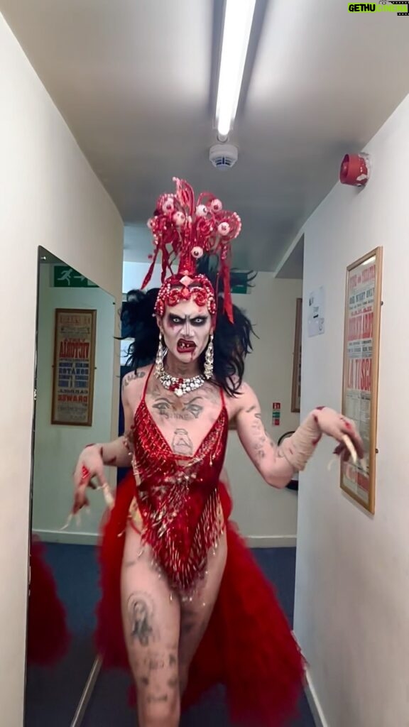 Charity Kase Instagram - The corpse of cabaret! My first night hosting @circusofhorrorsofficial UK tour 👹❤️ Day 27 #366daysofdrag Full look by moi #dailydrag #circusofhorrors #dragmonster Tyne Theatre & Opera House