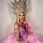 Charity Kase Instagram - Day 25 #366daysofdrag They’re just shoes, let it go! 👠 Throwback to being painted by the gorgeous @scarlettharlett Headpiece by @trashyplanets #dailydrag #dragraceuk #scarlettharlett Over the Rainbow