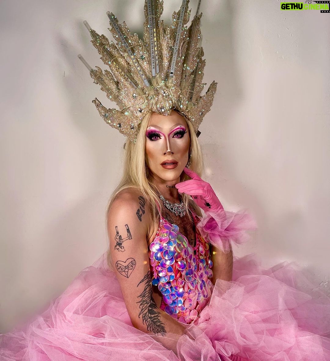 Charity Kase Instagram - Day 25 #366daysofdrag They’re just shoes, let it go! 👠 Throwback to being painted by the gorgeous @scarlettharlett Headpiece by @trashyplanets #dailydrag #dragraceuk #scarlettharlett Over the Rainbow