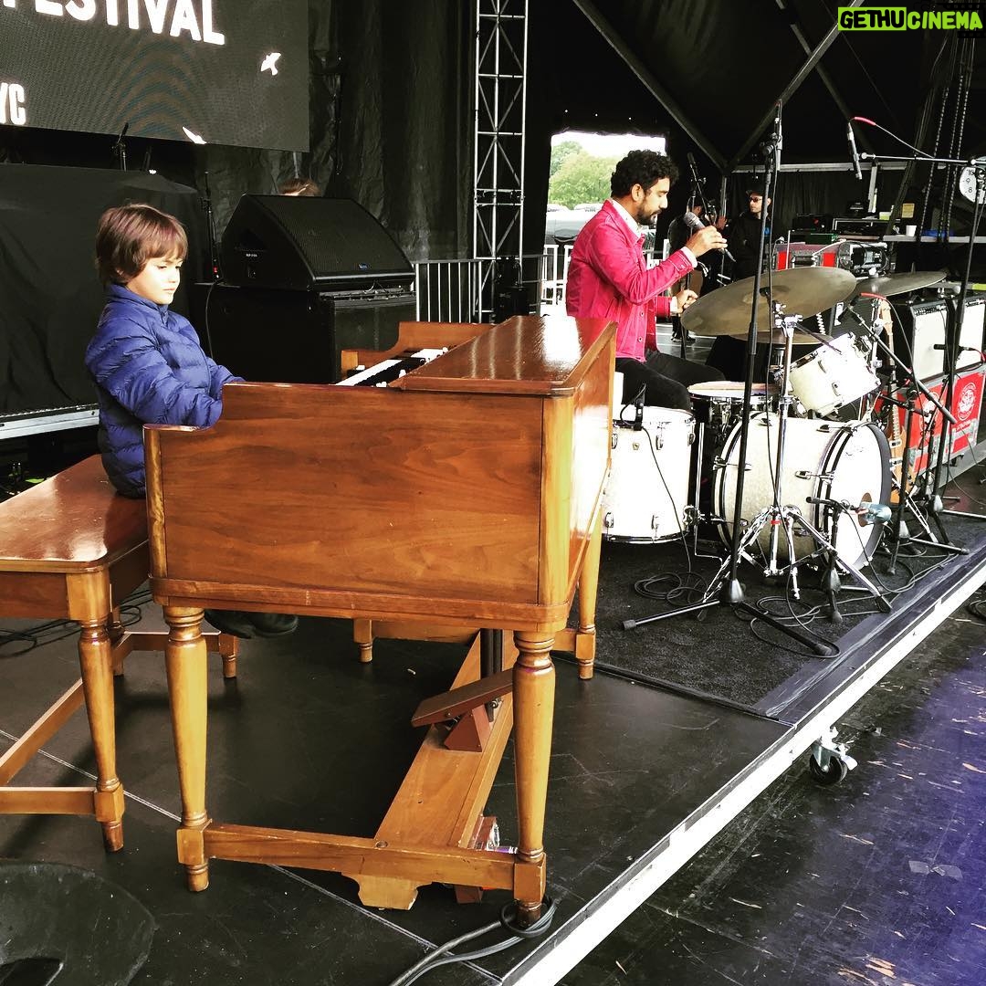 Charles Bradley Instagram - Out here @themeadowsnyc soundcheckin our new B3 player! #charlesbradley #screamingeagleofsoul #rocknrollkids #family