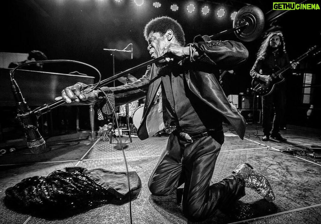 Charles Bradley Instagram - Thank you Chicago!! Pic by @theorshos #screamingeagleofsoul #deepdish House of Vans
