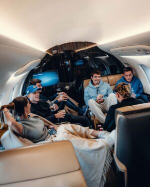 Charles Leclerc Instagram - One last flight this year. Thank you for making me feel at home @vistajet 🤍
@thomasflohrvista