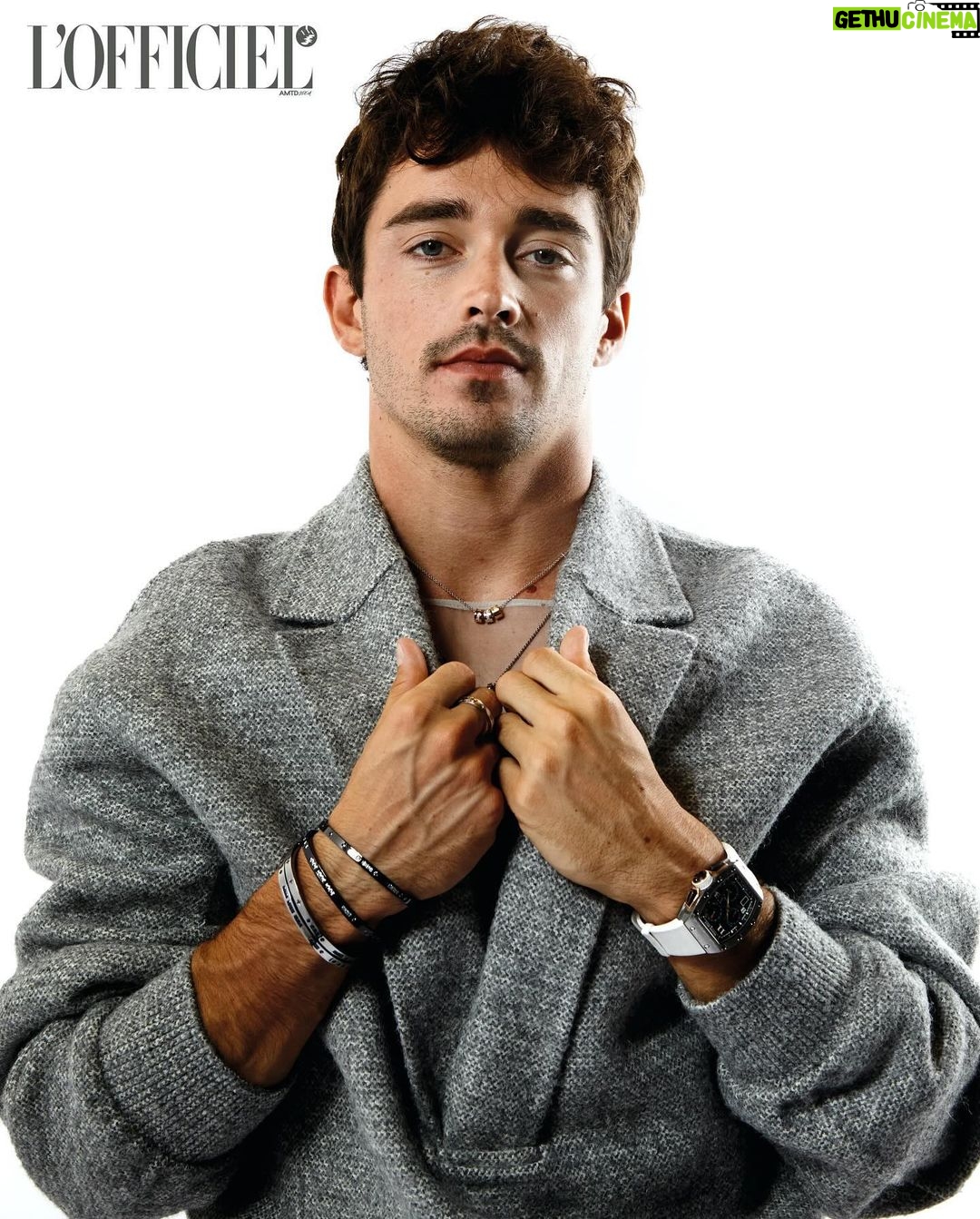 Charles Leclerc Instagram - Vice-champion du monde de Formule 1 en 2022 au sein de la Scuderia Ferrari, le Monégasque Charles Leclerc est un des pilotes plus stylés du paddock. Son sens de la mode n’est une surprise pour personne lorsqu’on sait qu’il est également égérie mondiale de la marque de joaillerie APM Monaco — avec qui il partage une nationalité, mais aussi des valeurs. Parmi elles, celle de la recherche du détail — si ce n’est de la perfection —, ou encore une affinité avec tout ce qui touche à la tendance, la classe et l’élégance. Retrouvez notre interview avec le pilote au lien en bio. Runner-up in the 2022 Formula 1 World Championship with Scuderia Ferrari, Monegasque #CharlesLeclerc is one of the most stylish drivers in the paddock. His fashion sense comes as no surprise when you consider that he is also the global face of the #APMMonaco jewellery brand — with whom he shares a nationality as well as values. These include a quest for detail — if not perfection — and an affinity with everything that has to do with trends, class and elegance. Find out more about our interview with the pilot at the link in bio. Credits: Talent: @charles_leclerc wearing @apmmonaco and @dior Men Photographer: @emma_panchot Stylist: @vanessabellugeon Grooming: Nadiia Hlukhenka @mfthavonekham_agency Producer: @freshandfrench Photo Assistant: Éloïse Bombeau Stylist Assistant: @max.vln