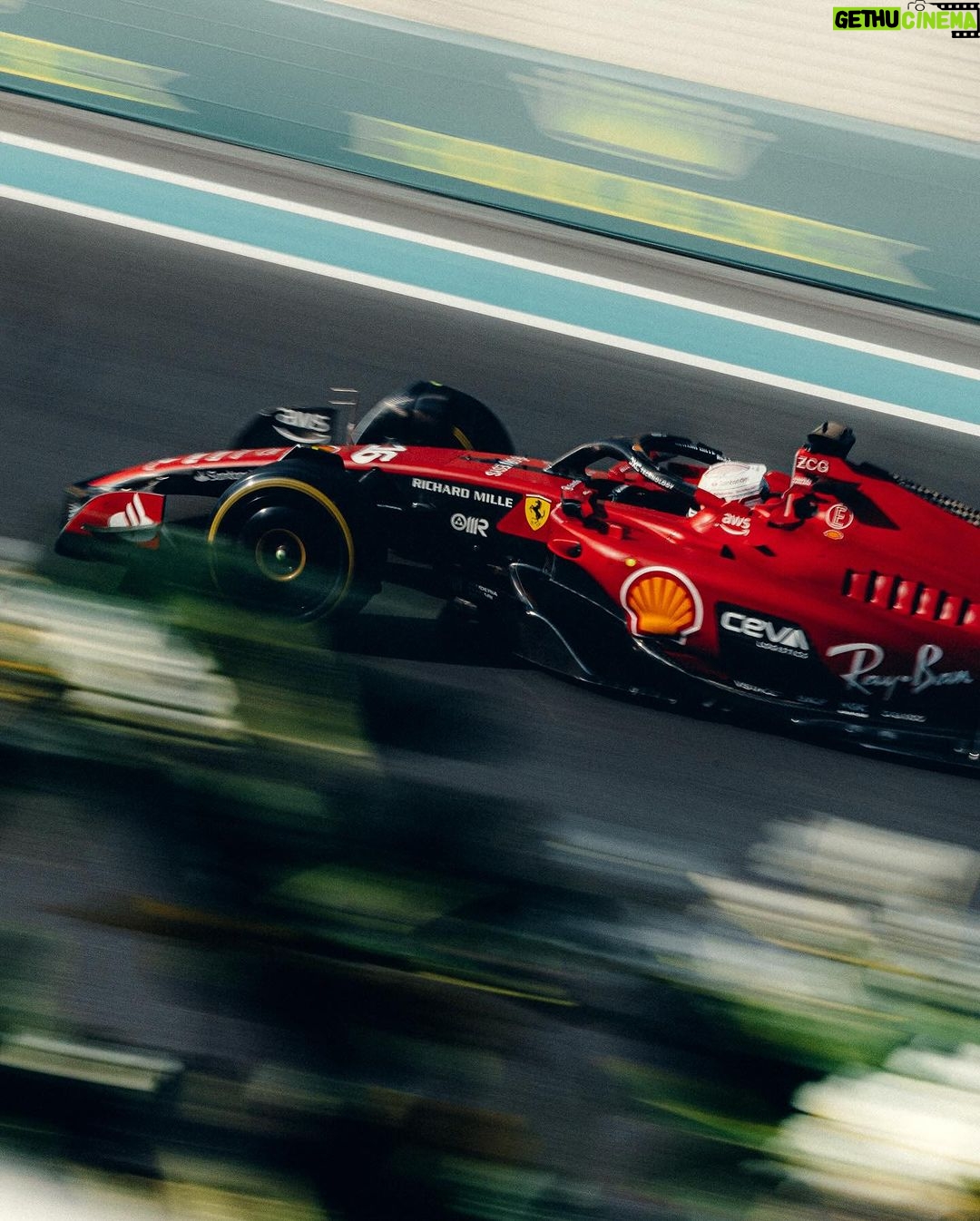 Charles Leclerc Instagram - 5 front rows in a row 😘 I’ll do everything to get that 2nd place in the constructors tomorrow ! F1 Abu Dhabi Grand Prix, Yas Marina