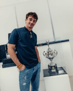 Charles Leclerc Instagram - My one and only idol. Such a special moment. A huge thanks to Viviane, Lalalli and the Senna Foundation for inviting me to such a special place. ❤️ São Paulo, Brazil
