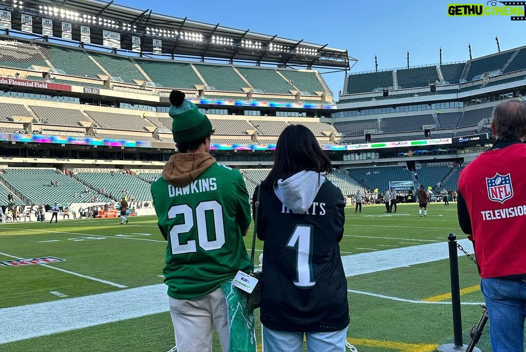 Charles Melton Instagram - I had the best weekend with family and friends watching the eagles get another W!!! Thank you Brian, Jess and @philadelphiaeagles FOR THIS AMAZING EXPERIENCE & for letting me lead the fight song! FLY EAGLES FLY 🦅