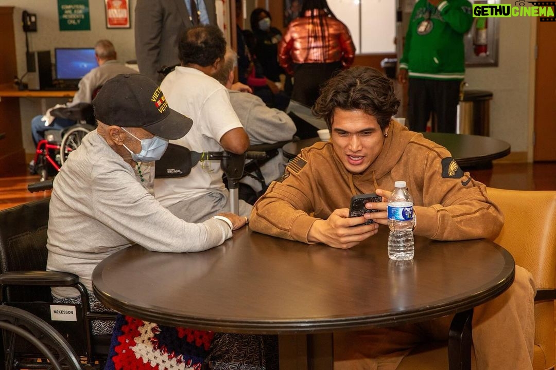 Charles Melton Instagram - It was a privilege to visit the Veterans Hospital with @philadelphiaeagles & @stoll_jack. Thank you for your service 🙏 🦅 💚