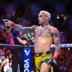 Charles Oliveira Instagram - O campeão está de volta 🙌 Vancouver, British Columbia