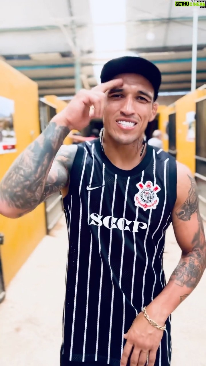 Charles Oliveira Instagram - Que dia maravilhoso, poder fazer aquilo que amo e poder participar de uma brincadeira. Chá revelação só gratidão @studdahy What a wonderful day, being able to do what I love and being able to participate in this game. Gender reveal party, feel so grateful