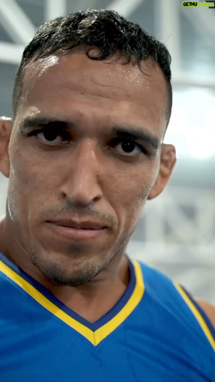 Charles Oliveira Instagram - Next Level Pre-workout MHP’s ADRENALINE DRIVE is a next level pre-workout formula that delivers 2x faster energy and peak performance in a refreshing mint. @mhp_strong I AM STRONG Alto nível em performance O Adrenaline Drive da MHP é um pré-treino com uma fórmula que tem uma absorção 2x mais rápida, disponibilizando mais energia e um hálito refrescante. @mhpstrongbrasil #MHPSTRONG