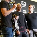 Charles Oliveira Instagram - Deus é maravilhoso mais uma conquista na minha carreira. Premiado depois de 50 testes negativos da USADA Teste antidoping @usantidoping @ufc @ufc_brasil Vancouver, B.C., Canada