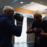 Charles Oliveira Instagram - Eu renasci das cinzas pronto pra vencer Nenhum lugar é alto pra quem quer voar Não há montanha que Deus não possa mover Acorda filha 🙏🙌🙏 @mcdanieloficiall @mc.paulindacapitaloficial Vancouver, B.C., Canada