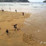 Charlie Heaton Instagram - 🏃🌊 Playa De La Concha. San Sebastian. Donostia
