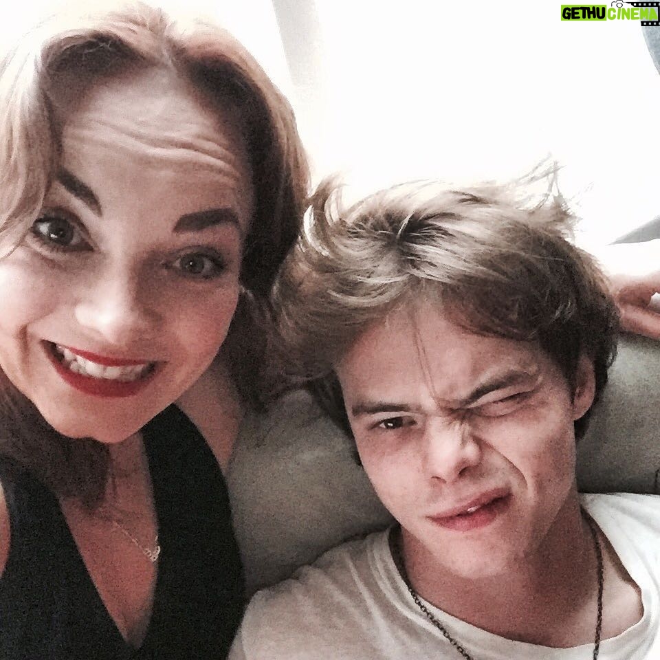 Charlie Heaton Instagram - Big love for my big sis! X