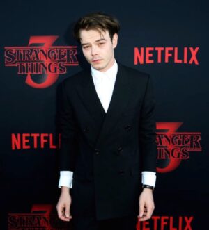 Charlie Heaton Instagram - ST3 Premier 🕴 @netflix @dior #strangerthings3 🔜📺