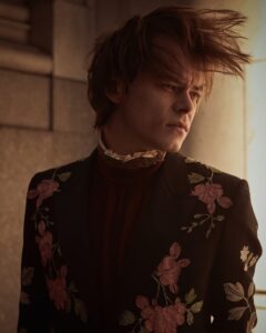 Charlie Heaton Instagram - #gq #gucci